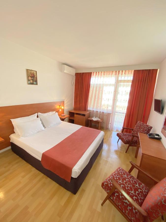 Hotel Tomis 3*