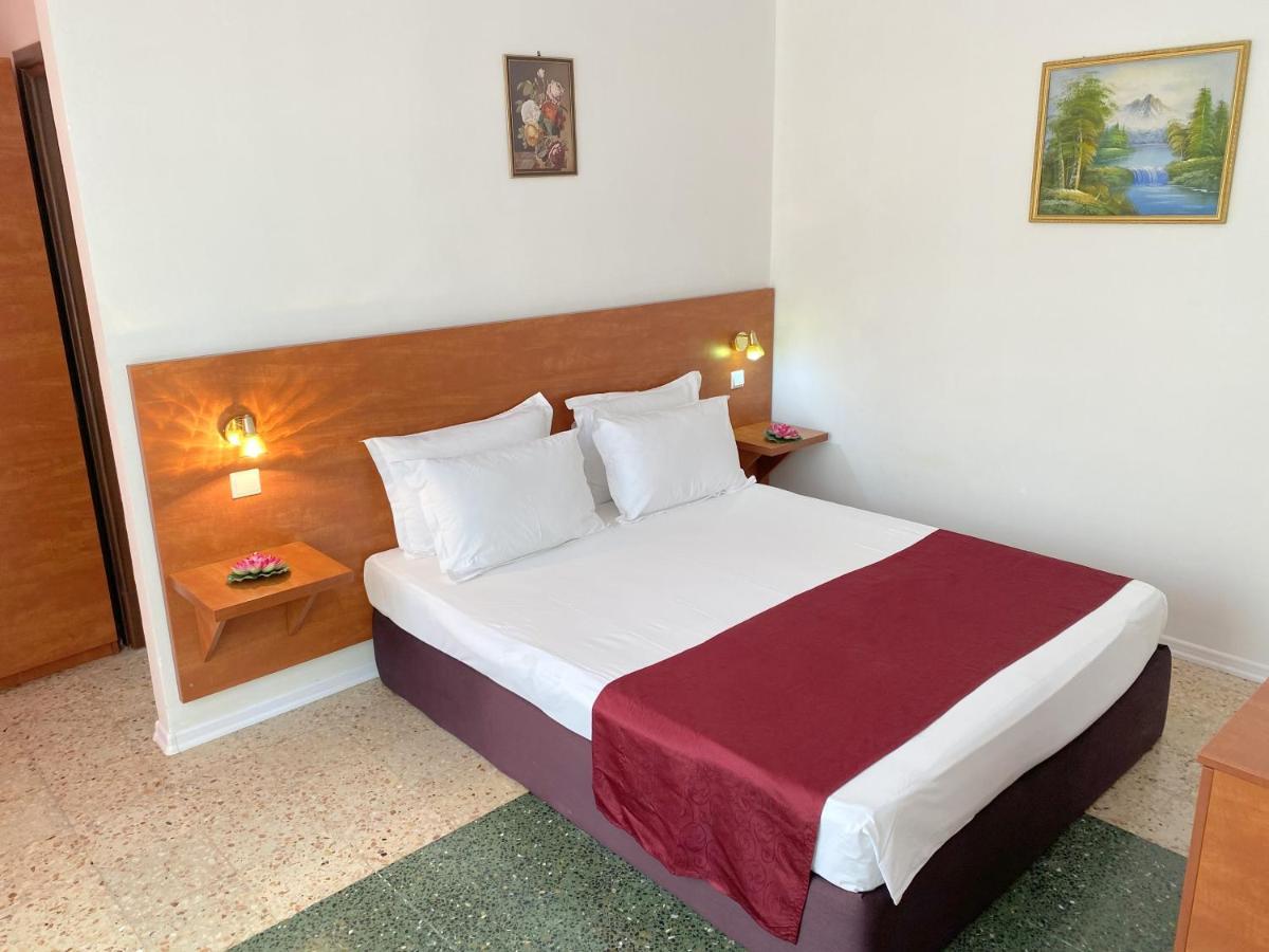 Tomis Hotel