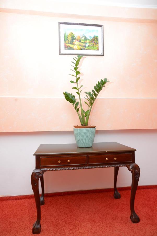 Tomis Hotel