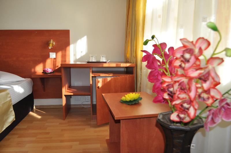 Hotel Tomis 3*